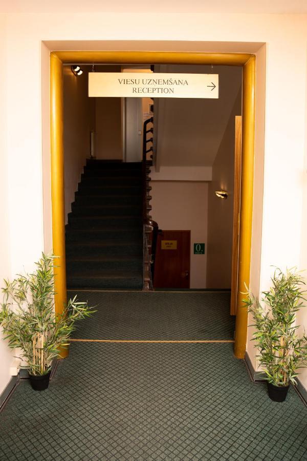 Hotell Avitar 3*